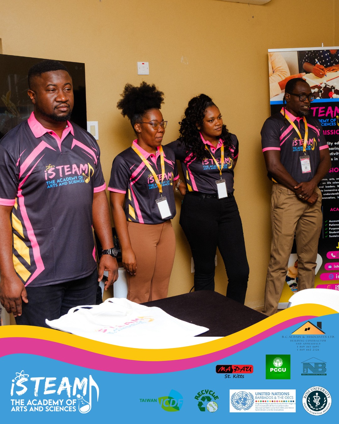 Students and facilitators at iSTEAM